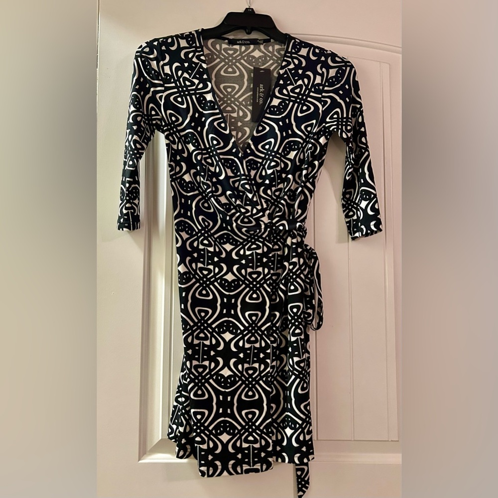 Ark & Co. Wrap Dress. Size Small.  NWT.